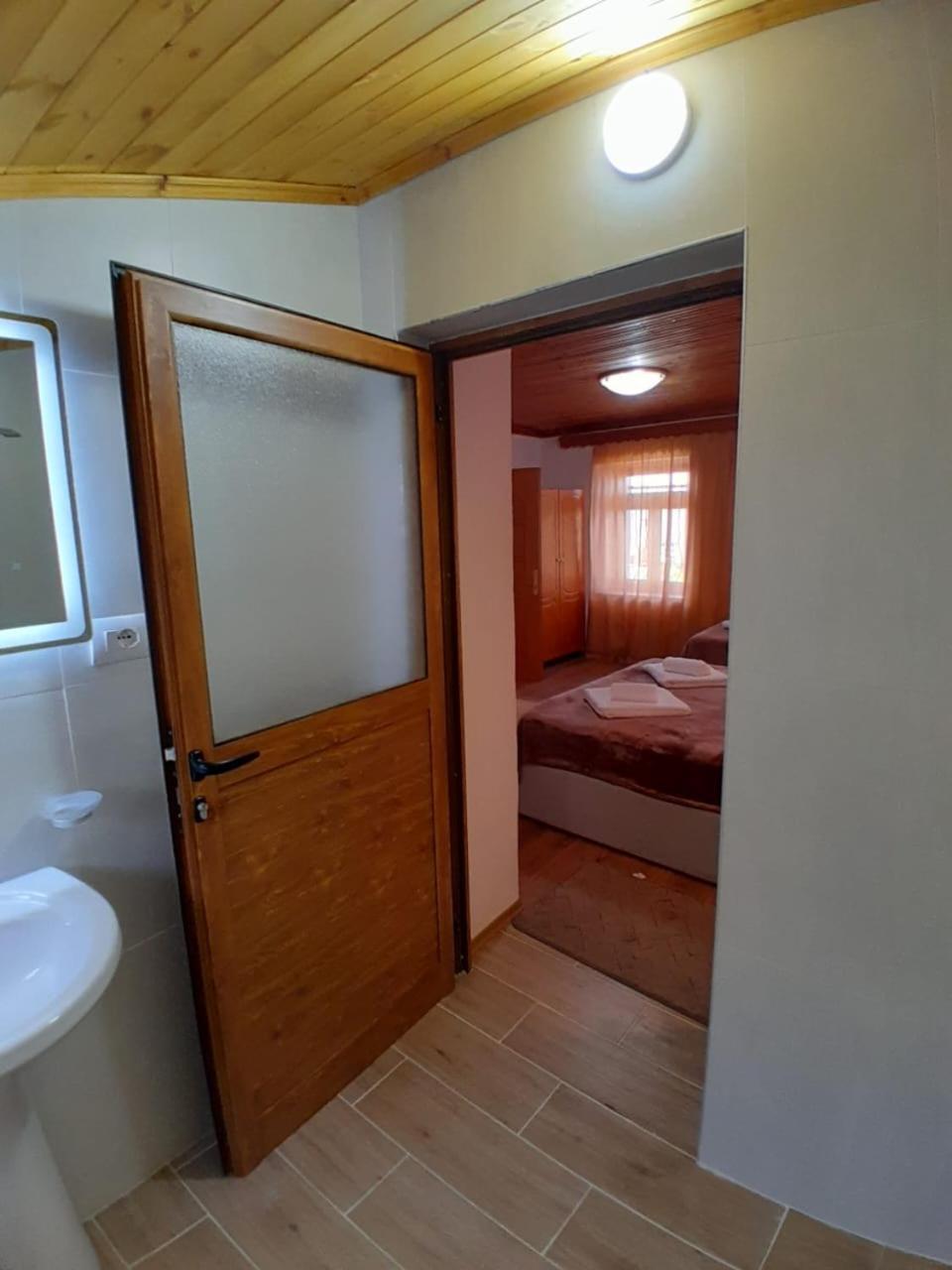 Guest House Ejona Gjirokastra Kültér fotó